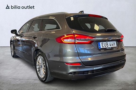 Ford Mondeo 4 of 5