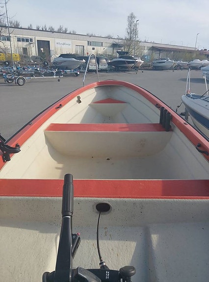 Hanö 480 + suzuki 15hk 4-takt (2022) 3 of 5