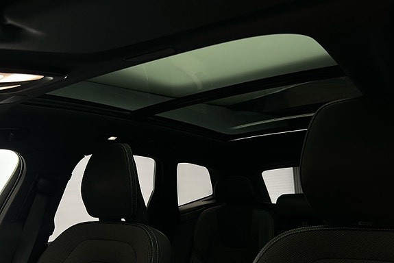 Volvo XC60 22 of 30