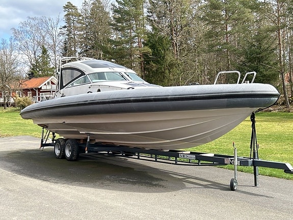 RIB Unlimited 36 Explorer, ink trailer