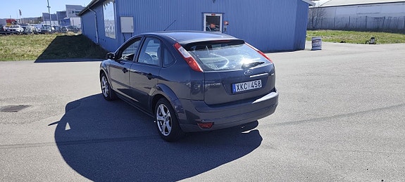 Ford Focus 3 of 5