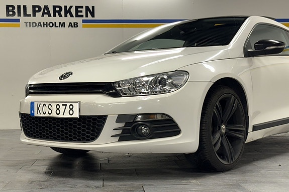 Volkswagen Scirocco 2 of 5