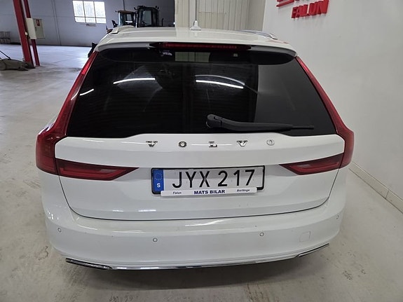 Volvo V90 7 of 10