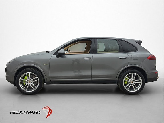 Porsche Cayenne S 5 of 5