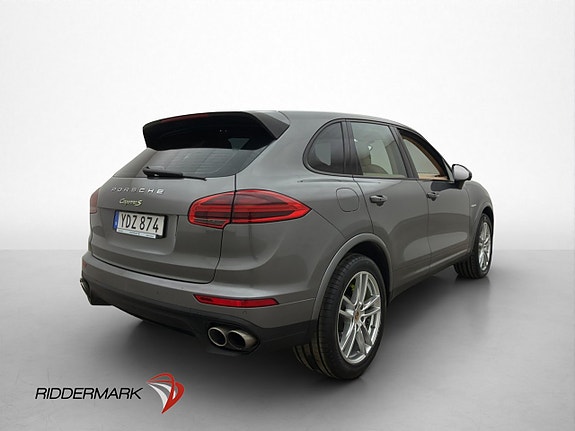 Porsche Cayenne S 8 of 30