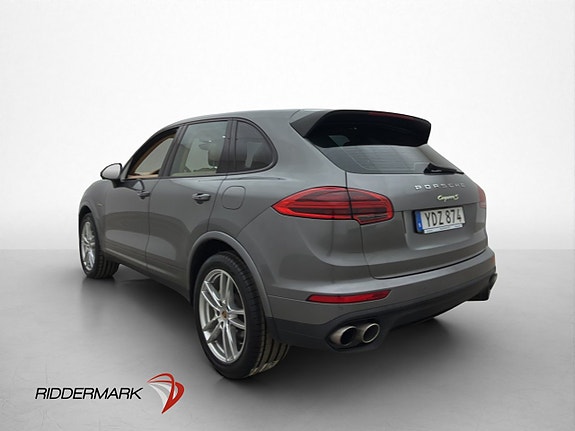 Porsche Cayenne S 6 of 30