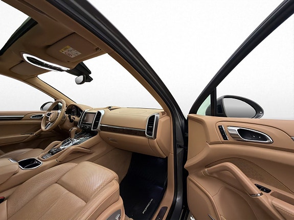 Porsche Cayenne S 30 of 30