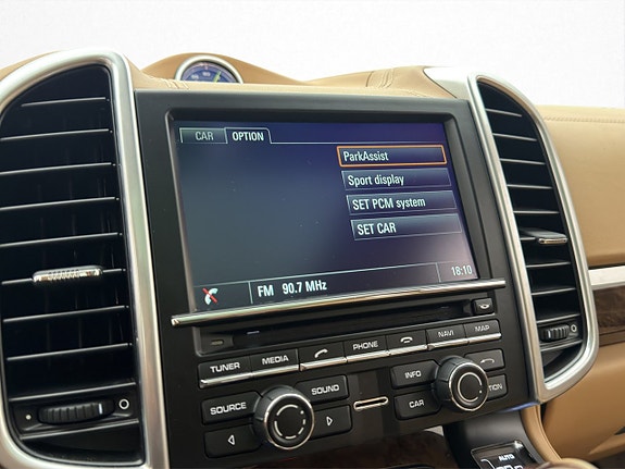 Porsche Cayenne S 25 of 30