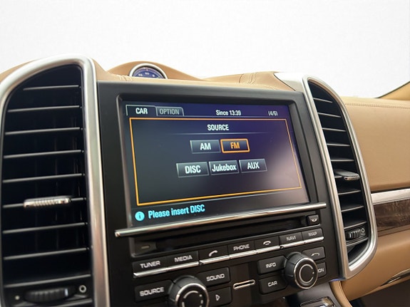 Porsche Cayenne S 23 of 30