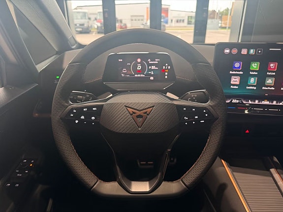 Cupra Born 13 of 17