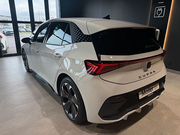 Cupra Born 5 of 5