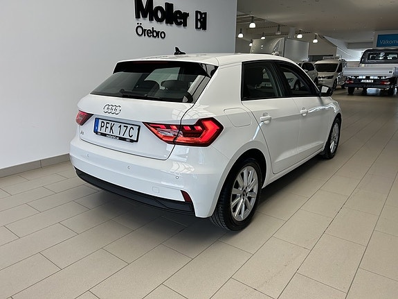 Audi A1 4 of 5