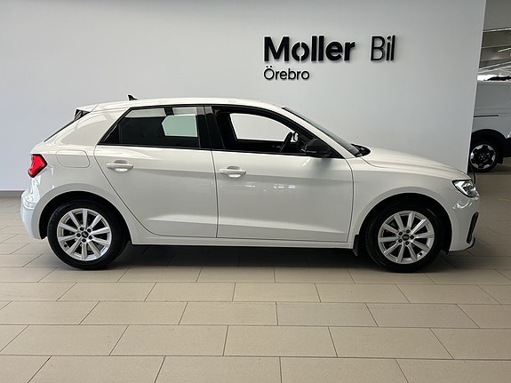 Audi A1 3 of 5