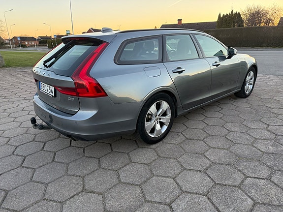 Volvo V90 5 of 13