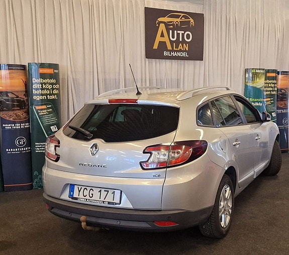 Renault Megane III 2 of 6
