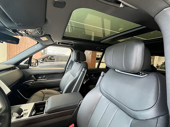 Land Rover Range Rover 4 of 8