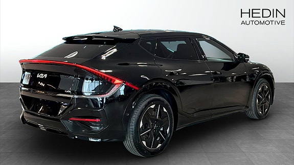 Kia EV6 2 of 17