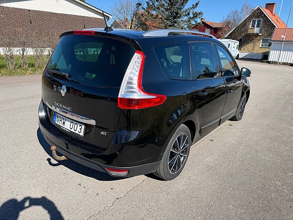 Renault Grand Scenic III 2 of 5