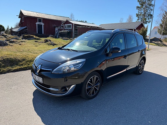 Renault Grand Scenic III 4 of 5