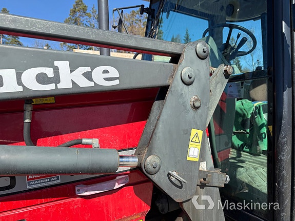Traktor Massey Ferguson 6120 4WD 13 of 27