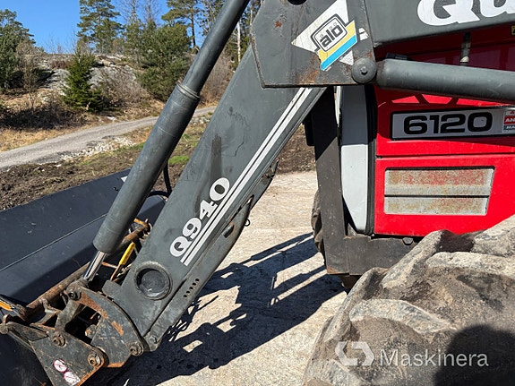 Traktor Massey Ferguson 6120 4WD 17 of 27