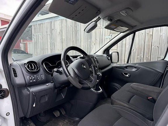 Renault Trafic 8 of 8