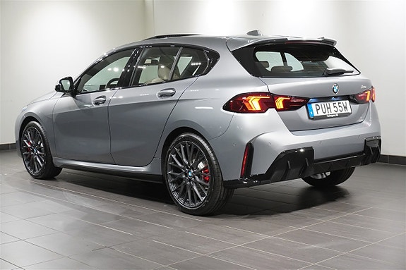 BMW 120 3 of 17