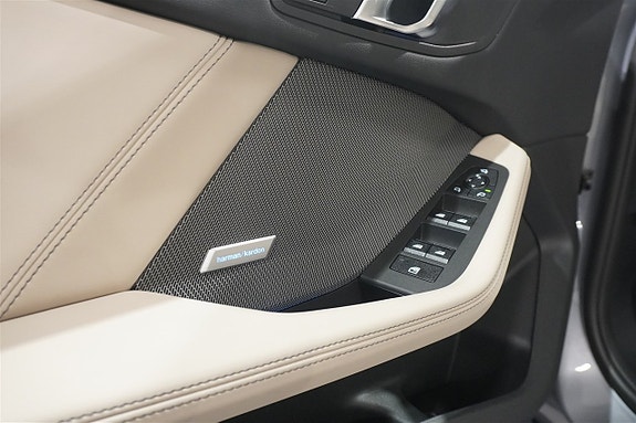 BMW 120 16 of 17