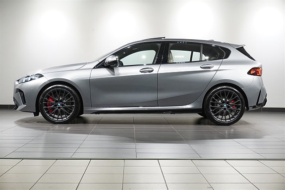 BMW 120 2 of 17