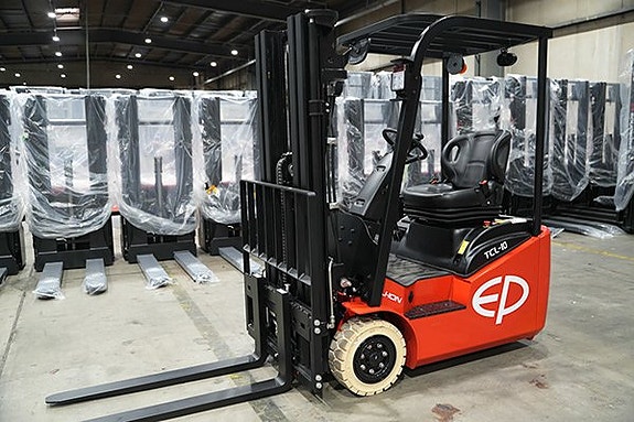 Gaffeltruck 1.0–1.5 ton, Lit. Kompakt & smidig (EP TCL) 2 of 5