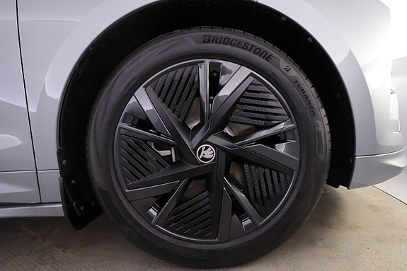 Skoda Enyaq Coupe RS 8 of 27