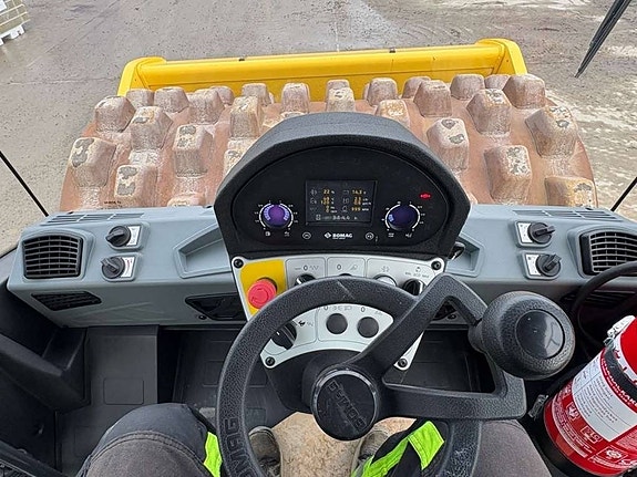 Bomag BW 216 PD-5 4 of 5