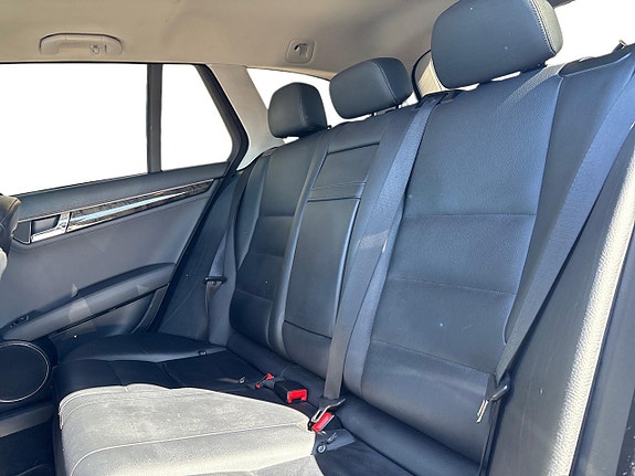 Mercedes-Benz CLC220 7 of 8