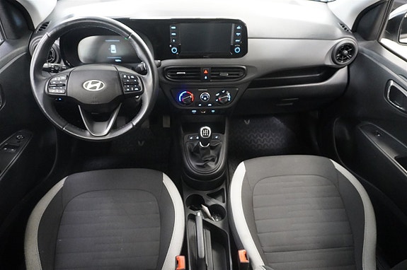 Hyundai i10 7 of 15