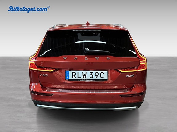 Volvo V60 Cross Country 6 of 18