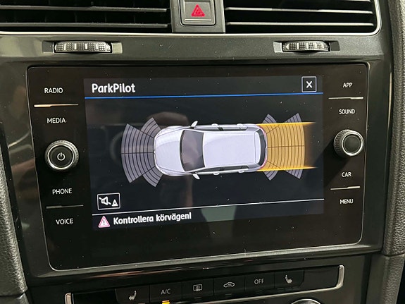 Volkswagen Golf I 17 of 17