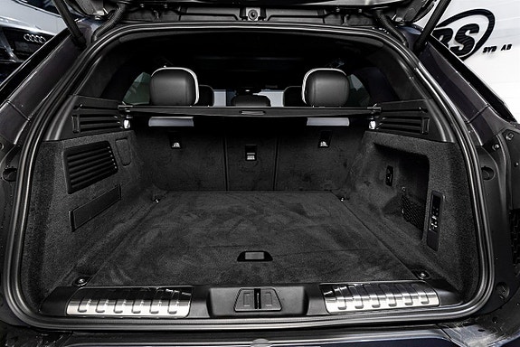 Land Rover Range Rover Sport 15 of 23