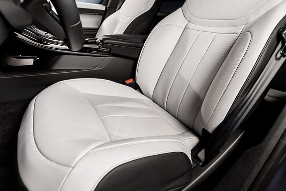 Land Rover Range Rover Sport 19 of 23