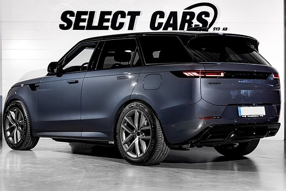 Land Rover Range Rover Sport 4 of 5