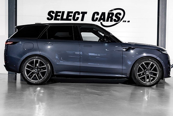 Land Rover Range Rover Sport 3 of 5