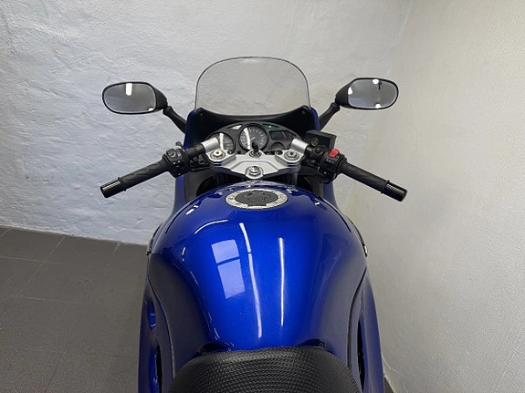 Suzuki GSX600F 469 mil 9 of 16