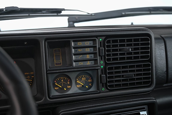 Lancia Delta 25 of 27
