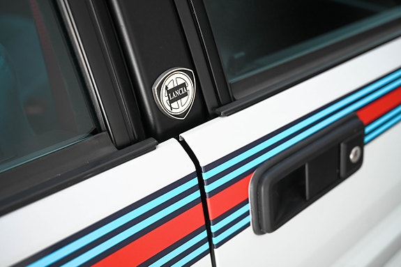 Lancia Delta 14 of 27