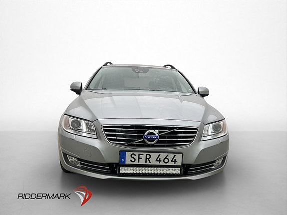 Volvo V70 2 of 5