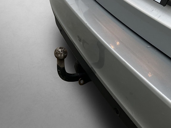 Volvo V70 10 of 28