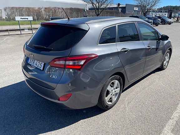 Hyundai i30 7 of 13