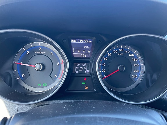 Hyundai i30 12 of 13