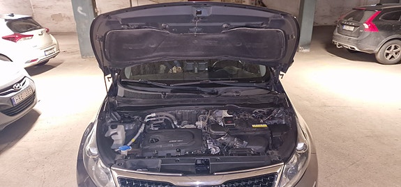 Kia Sportage 2 of 5