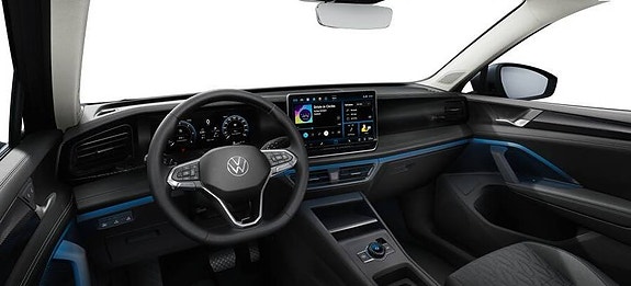Volkswagen Tiguan 4 of 5