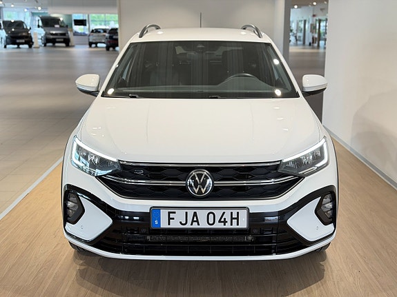 Volkswagen Taigo 2 of 5